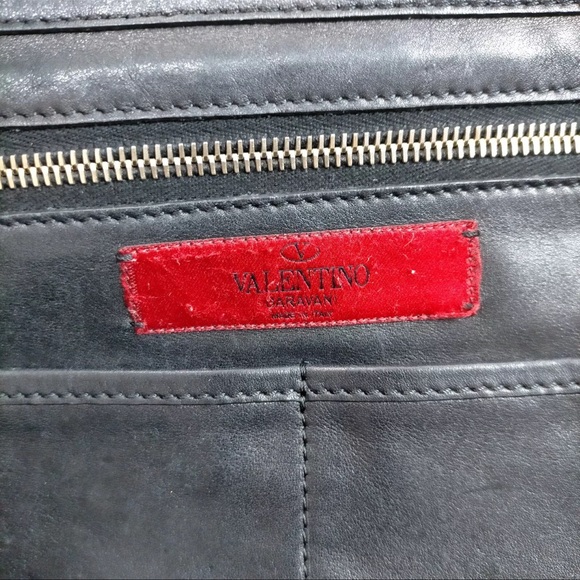 AUTH Valentino Garavani Black Medium Rockstud Tote - Picture 9 of 11